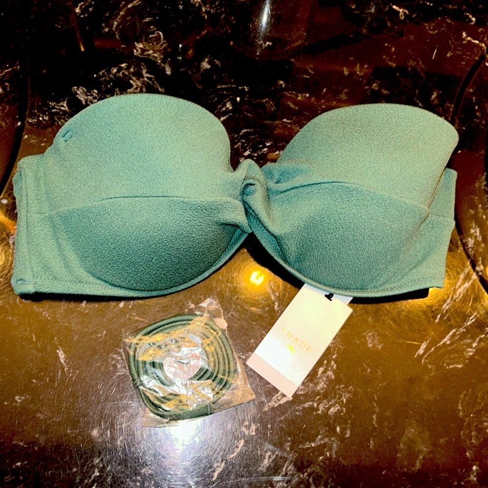 Shade & Shore green bandeau swim top w/ strap